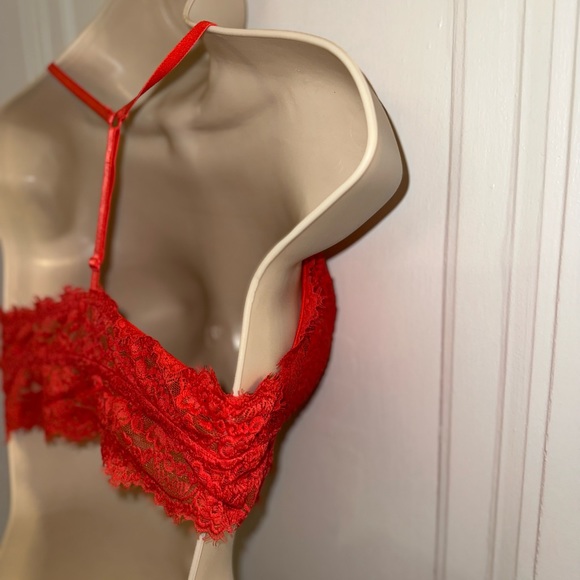 Aerie (Medium) Red Lace Bralette - Picture 4 of 4